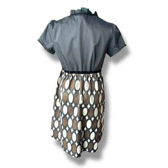 Chic Fossil Ruffled V-Neck Dress - Picture 8 of 11